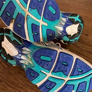 ASICS GT2160 size 6 women’s